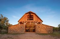 Barn with 2 apartments on second flor